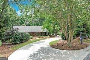 3161 Overlook, Gainesville, GA 30506