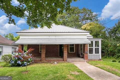 104 4TH, Manchester, GA 31816