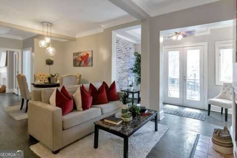 2840 Peachtree, Atlanta, GA 30305