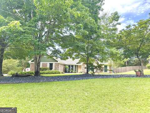 100 Huntcliff, Lagrange, GA 30240