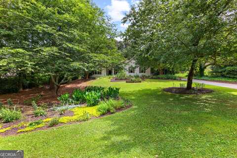 205 N Strathmore, Sharpsburg, GA 30277