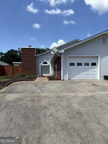 135 Courtyard, Fayetteville, GA 30215