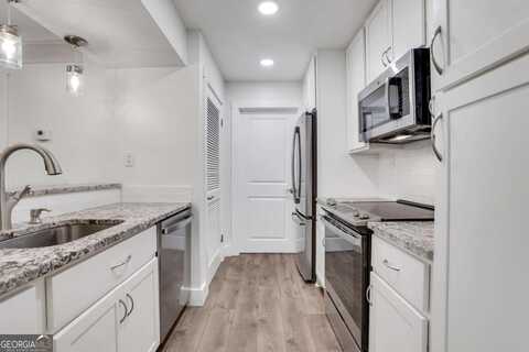 206 Tuxworth, Decatur, GA 30033