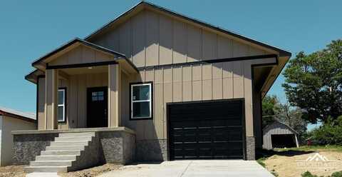 709 Greenwood Avenue, Dodge City, KS 67801