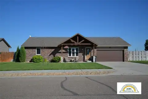 2321 Idlewild Way, Garden City, KS 67846