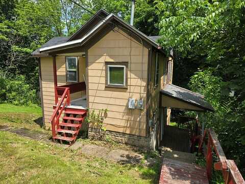 104 HILAND Avenue, Oil City, PA 16301