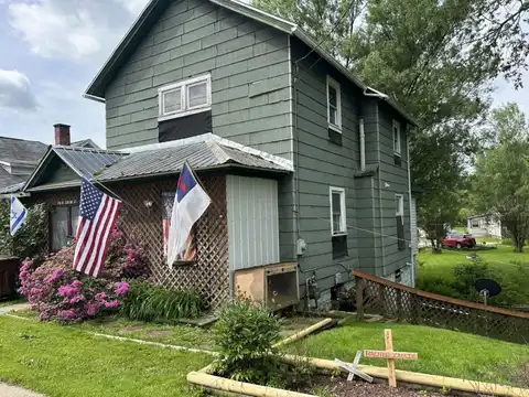 745 W SPRING Street, Titusville, PA 16354