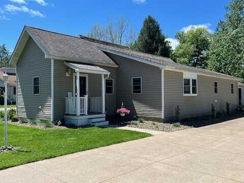 5976 GLADE Drive, Erie, PA 16509