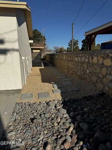 undefined, Socorro, TX 79927