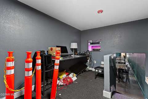 6816 Commerce Avenue, El Paso, TX 79915