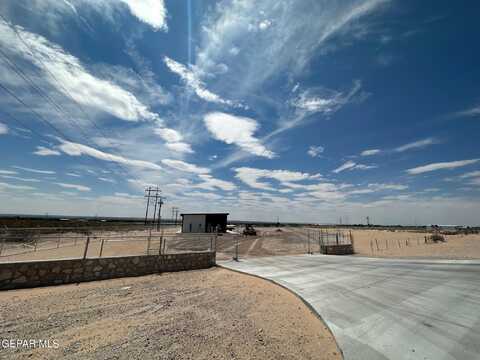 22950 STERN Drive, Anthony, NM 88021