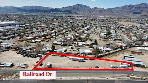 9521 RAILROAD Drive, El Paso, TX 79924