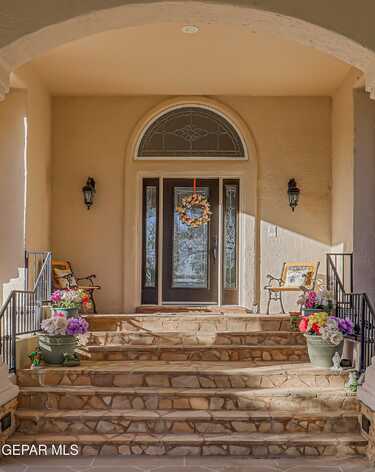 5500 Rancho Sereno Place, El Paso, TX 79932