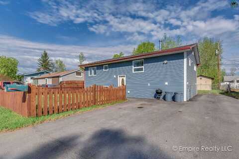1527 NOBLE STREET, Fairbanks, AK 99701