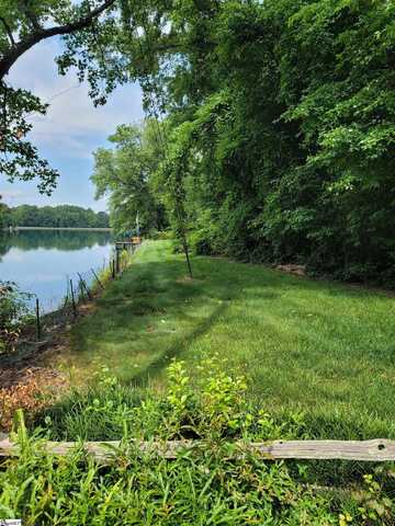 Shannon Lake Circle, Greenville, SC 29615
