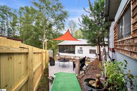 1204 Hanover Drive, Westminster, SC 29693