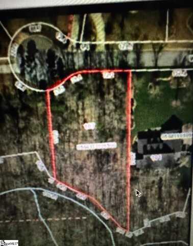 107 Woodland Hills Lane, Fountain Inn, SC 29644