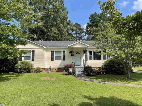 206 Caldwell Street, Clinton, SC 29325