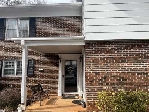 5 Overview Terrace, Spartanburg, SC 29307