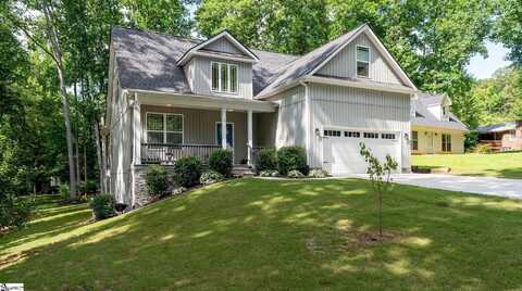 8 Spur Drive, Travelers Rest, SC 29690