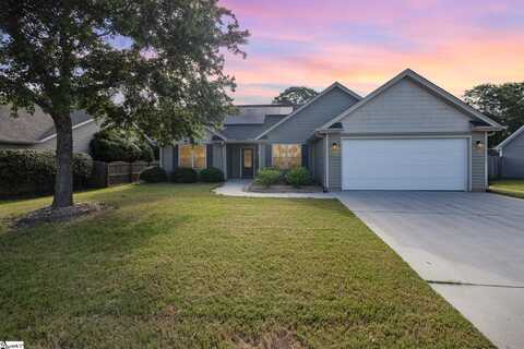 105 Queensland Court, Fountain Inn, SC 29644