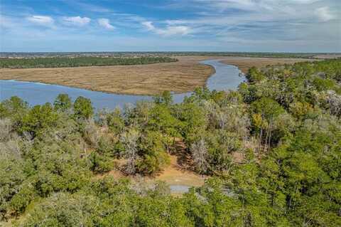18 Sanderling Trace, Waverly, GA 31565