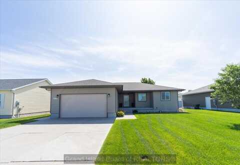 315 Buffalo Grass Street, Grand Island, NE 68803