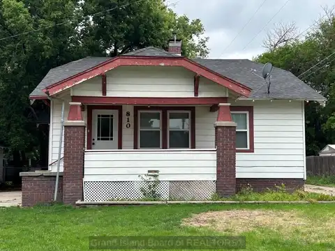 810 N Pine, Grand Island, NE 68801