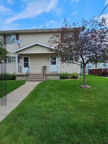 2120 W 6th Street, Grand Island, NE 68803