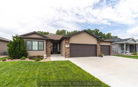 4124 Michigan Ave, Grand Island, NE 68803