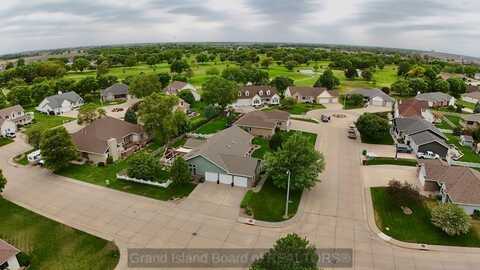 3228 Ponca Cir, Grand Island, NE 68803