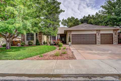 688 Moonridge Circle, Grand Junction, CO 81505