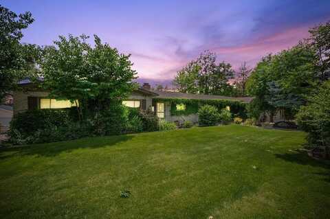 126 Hillcrest Avenue, Grand Junction, CO 81501