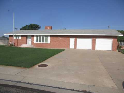 407 Cherry Avenue, Oakley, KS 67748