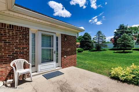 8645 Applegate Village Dr, Louisville, KY 40219