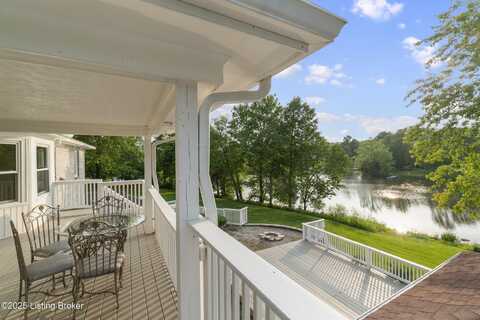 3205 Lake Pointe Ct, Crestwood, KY 40014