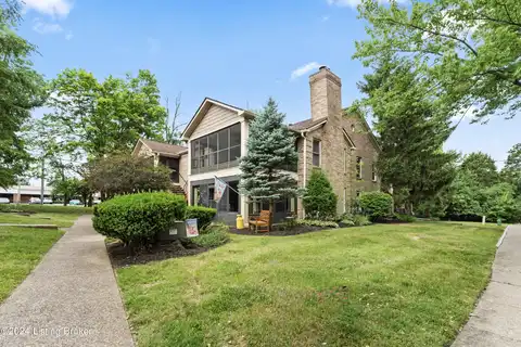 10331 Shelbyville Rd, Louisville, KY 40223