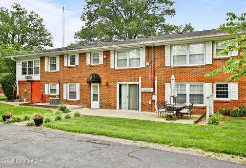 1643 Greenland Park Cir, Shelbyville, KY 40065