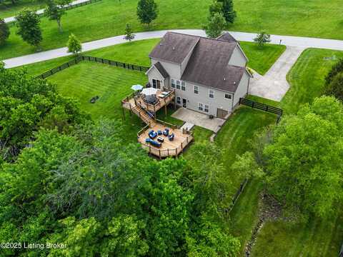 7507 Grand Oaks Dr, Crestwood, KY 40014