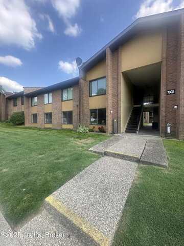 7008 Wildwood Cir, Louisville, KY 40291