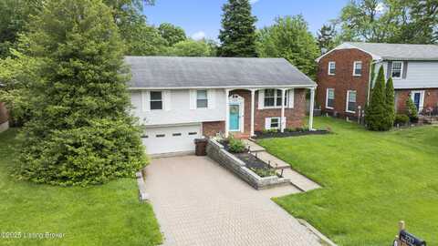 1013 King Arthur Ln, Louisville, KY 40222