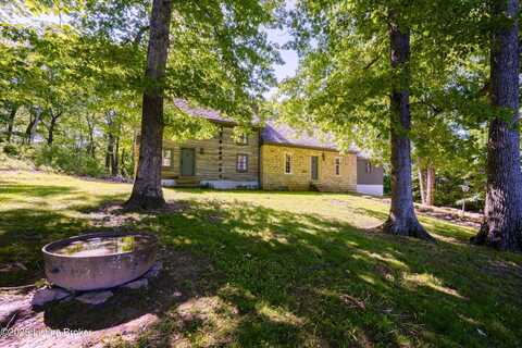 6711 Echo Trail, Louisville, KY 40299