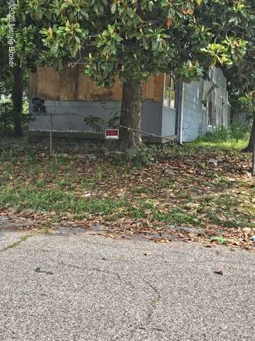 2817 Lytle St, Louisville, KY 40212