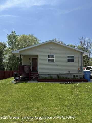 403 W Frederick Avenue, Lansing, MI 48906
