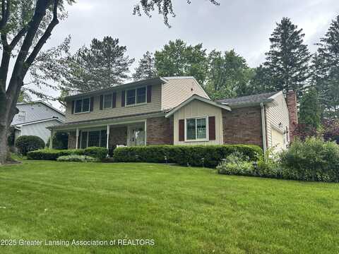 2932 Crestwood Drive, East Lansing, MI 48823