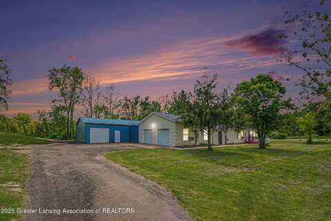 998 Butterfield Highway, Charlotte, MI 48813