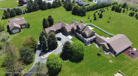 5565 Holt Road, Holt, MI 48842