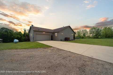 5969 Hillcrest Drive, Eaton Rapids, MI 48827