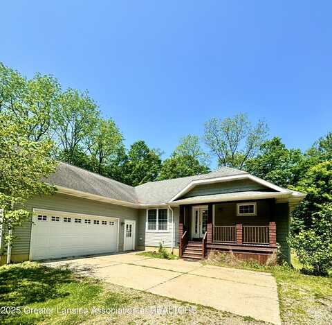 1826 Battle Creek Road, Charlotte, MI 48813