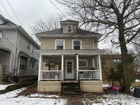 433 N Butler Boulevard, Lansing, MI 48915